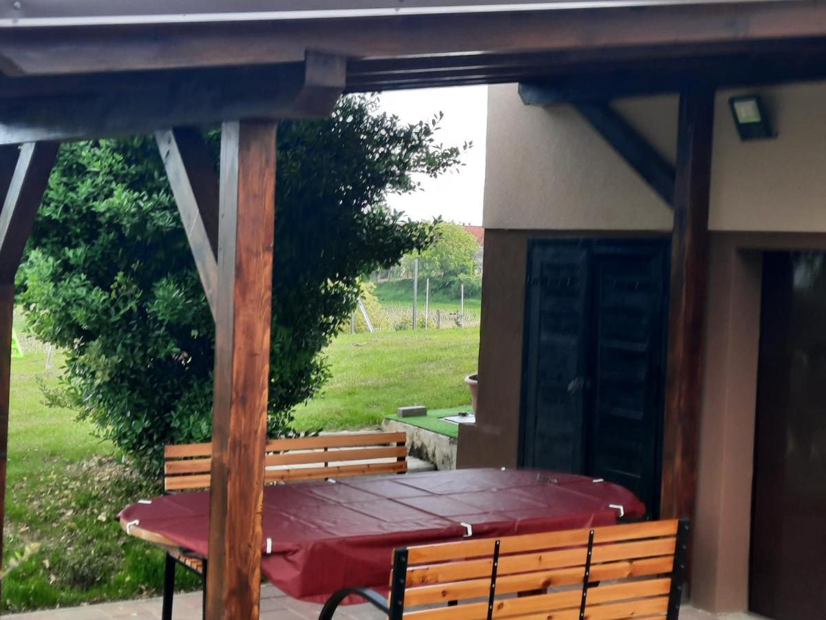 Villa Kuca Za Odmor Puslek Grabrovnik Exterior foto